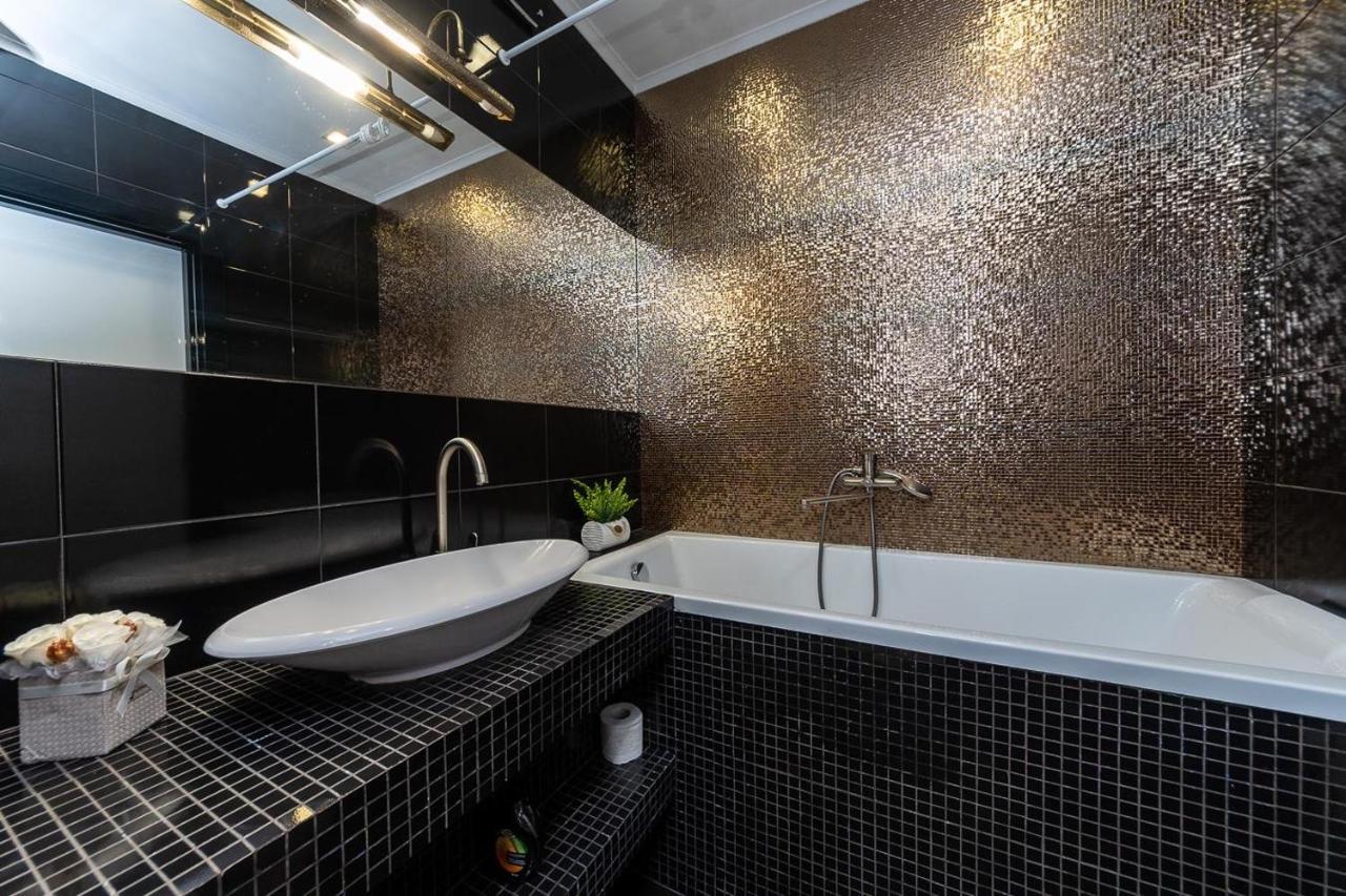 Fashionable Panoramic Apartments Dnieper. Obolon Kiew Exterior foto